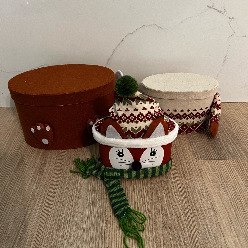 Festive Fox Stacking Boxes - Picture 3 of 8